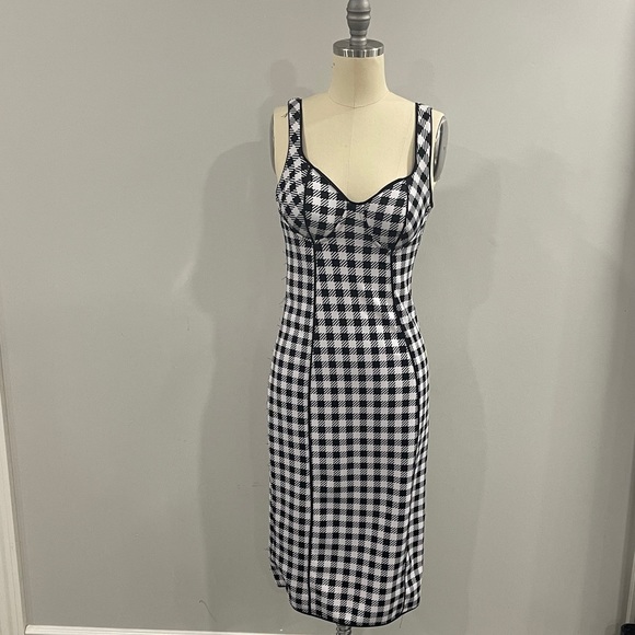 Black and white midi - Picture 1 of 3